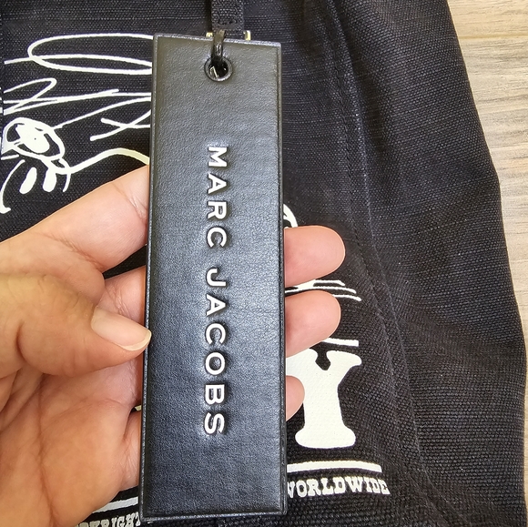 💕🎉HOST PICK🎉💕MARC JACOBS × PEANUTS Snoopy Black Canvas Shoulder Tote Bag - Picture 7 of 16